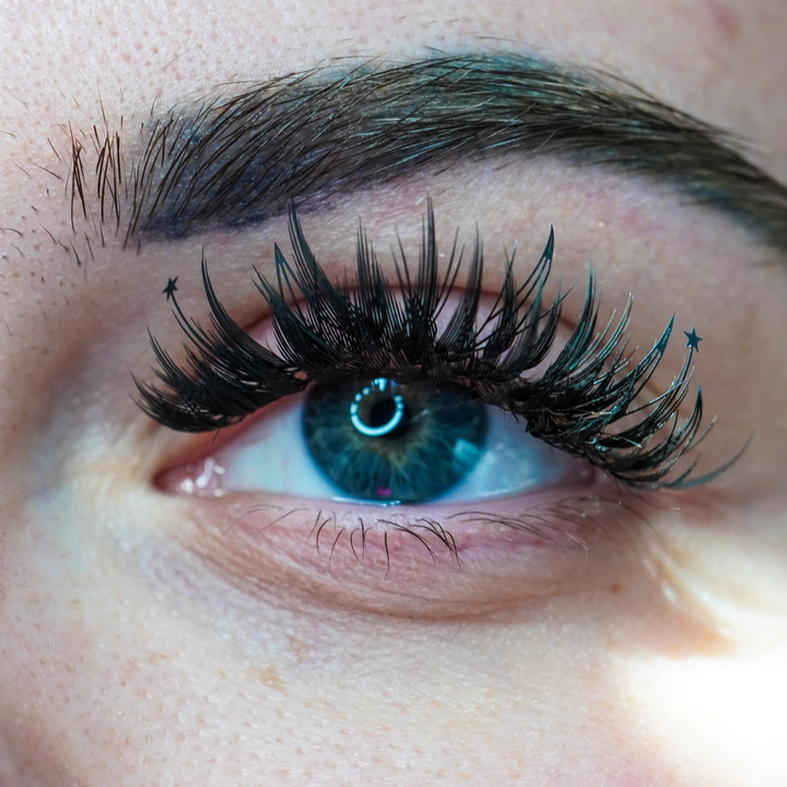 Sculpted Anime Lashes